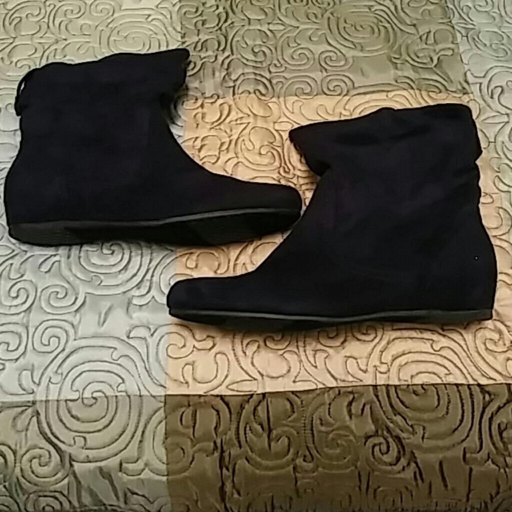 🚨SOLD🚨👢Navy Blue Boots👢